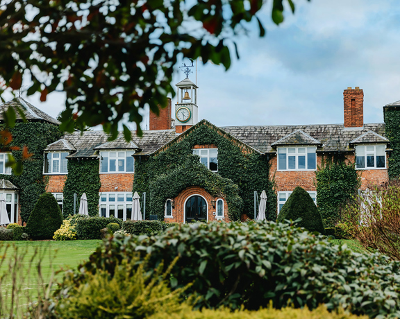 Amyandadam 0234 Websize Sky Edit2