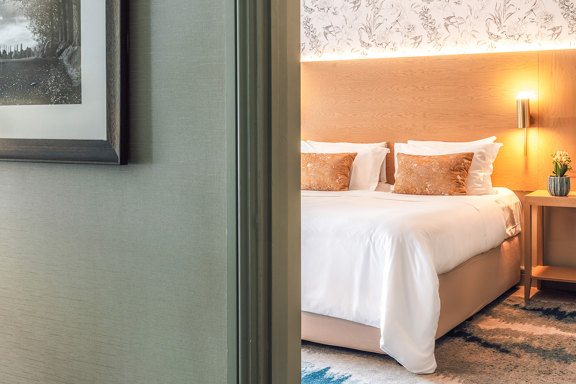 Signature Suite The Belfry Day 28956 Edit Edit