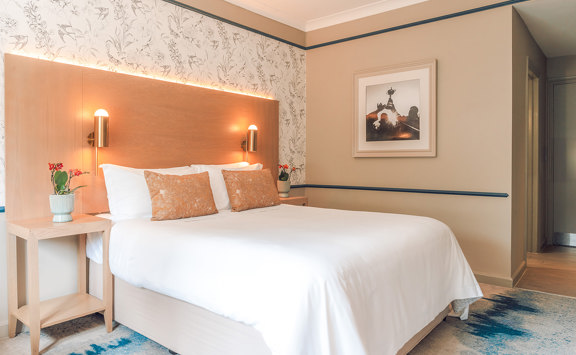 Signature Double The Belfy8265 Edit