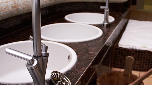 37D6f3abd4a91bd2760f1e3d0c39c34352b5cb9d