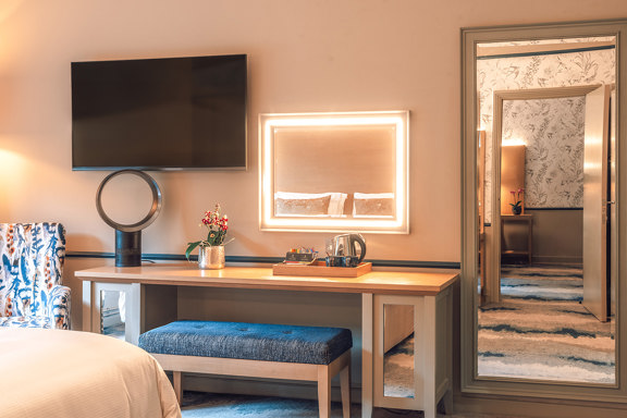 Interconnecting Family Room The Belfy8414 Edit Edit