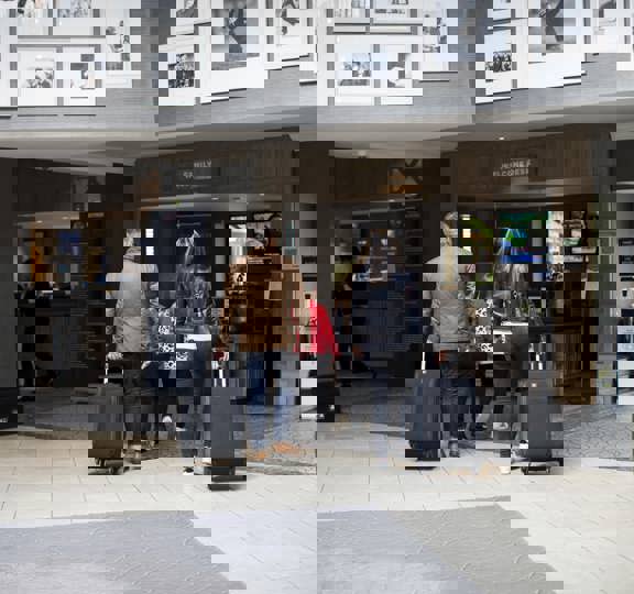 Family Arrival Compressed (1)