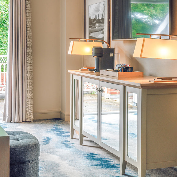 Signature Suite The Belfry Day 28954 Edit