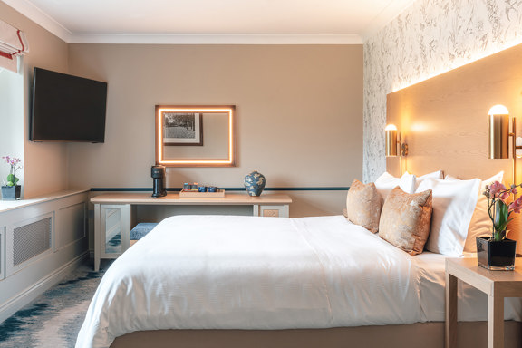 Manor House Suite The Belfry Day 28794 Edit