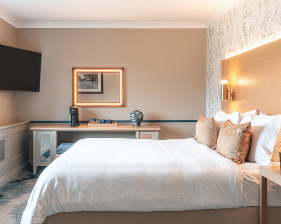 Manor House Suite The Belfry Day 28794 Edit